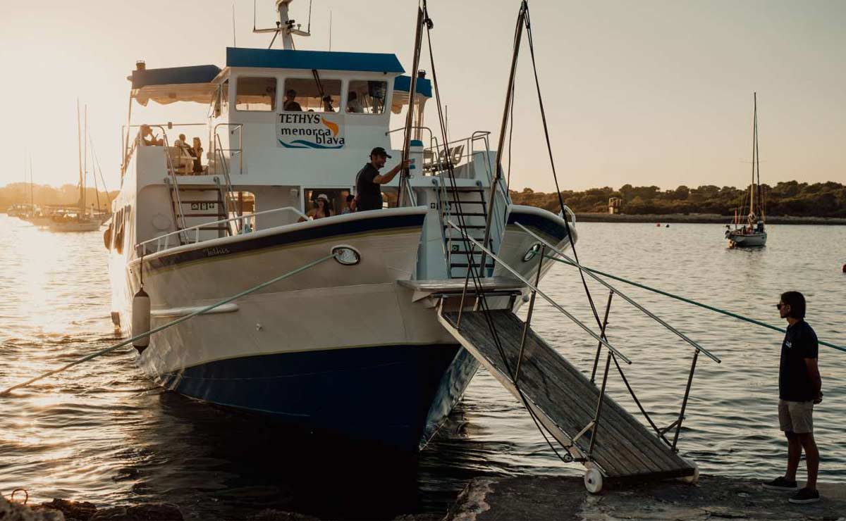 Excursión en barco a las playas del sur de Menorca