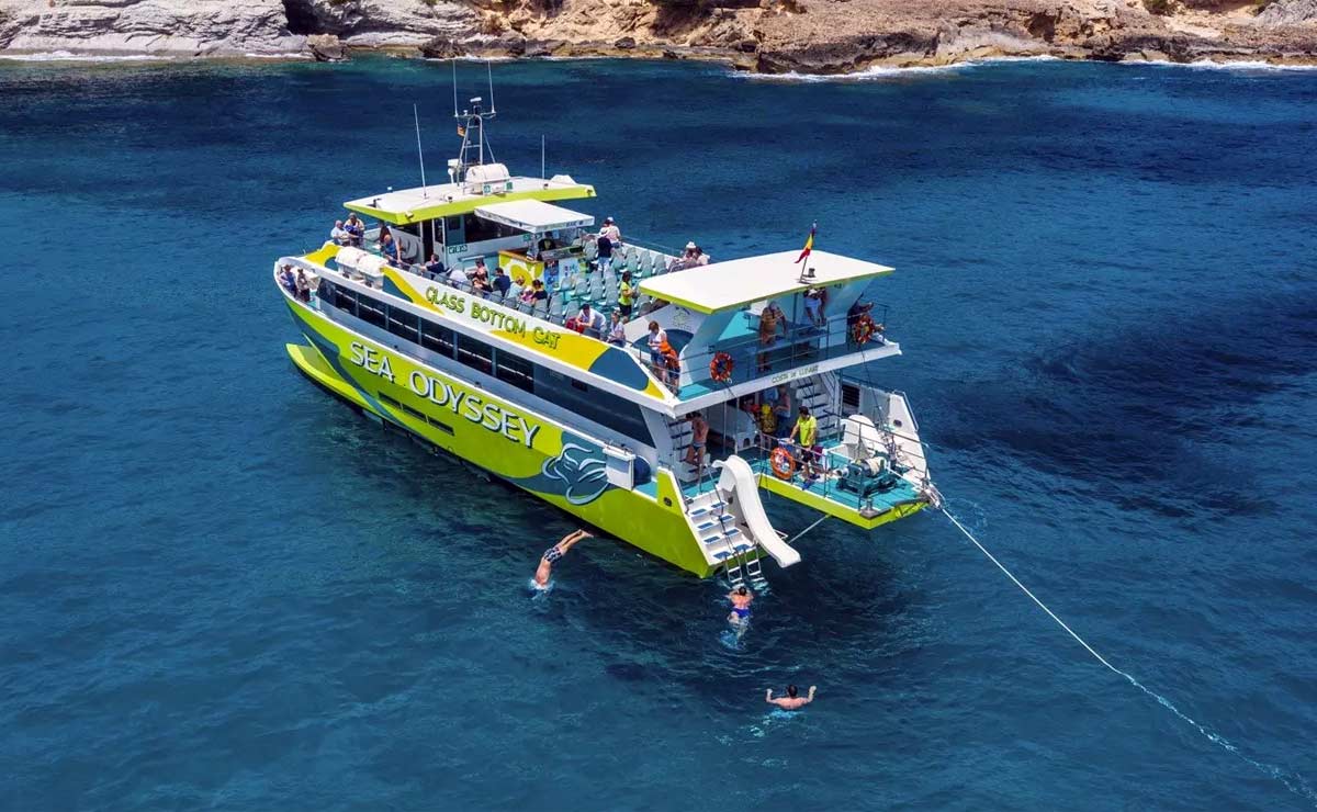 Catamar�n con tobog�n