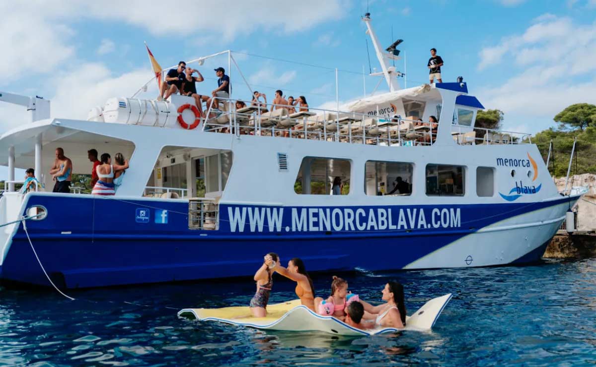 Excursión en barco en Ciudadela - Menorca