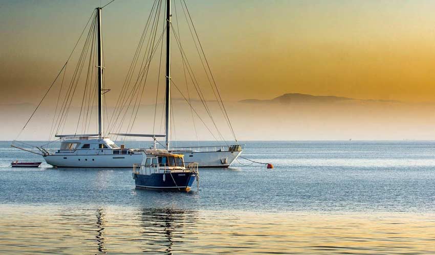 Excursiones en barco por las calas de Mallorca