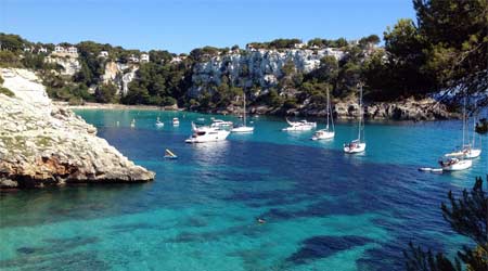 Paseo en barco por las calas del sur desde Cala Galdana