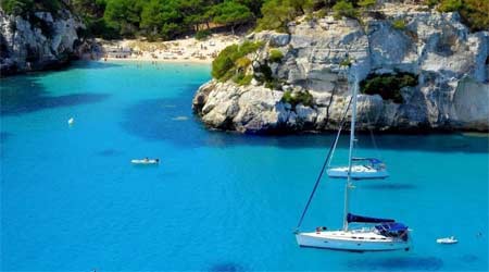 Menorca en velero desde Fornells, tour de da completo